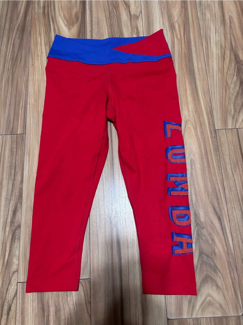 Zumba crop leggings with size large red and blue